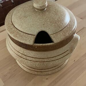 Vintage-Pottery Craft USA Stoneware Ceramic Mid Century Soup Bowl With Lid